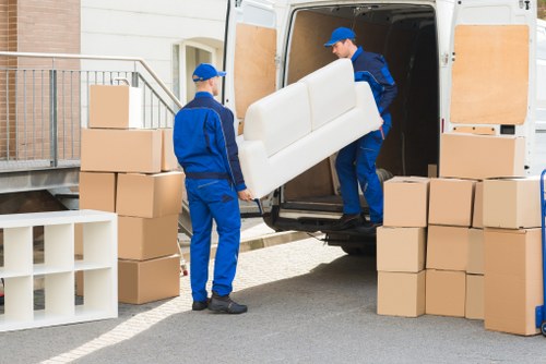 Richmond customers arranging flexible short-term and longer-term storage