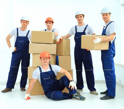 Local Richmond moving help with furniture and boxes