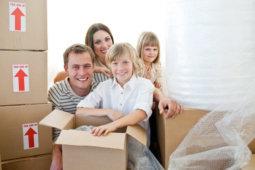 Removal van support for flats, houses, and offices in Richmond